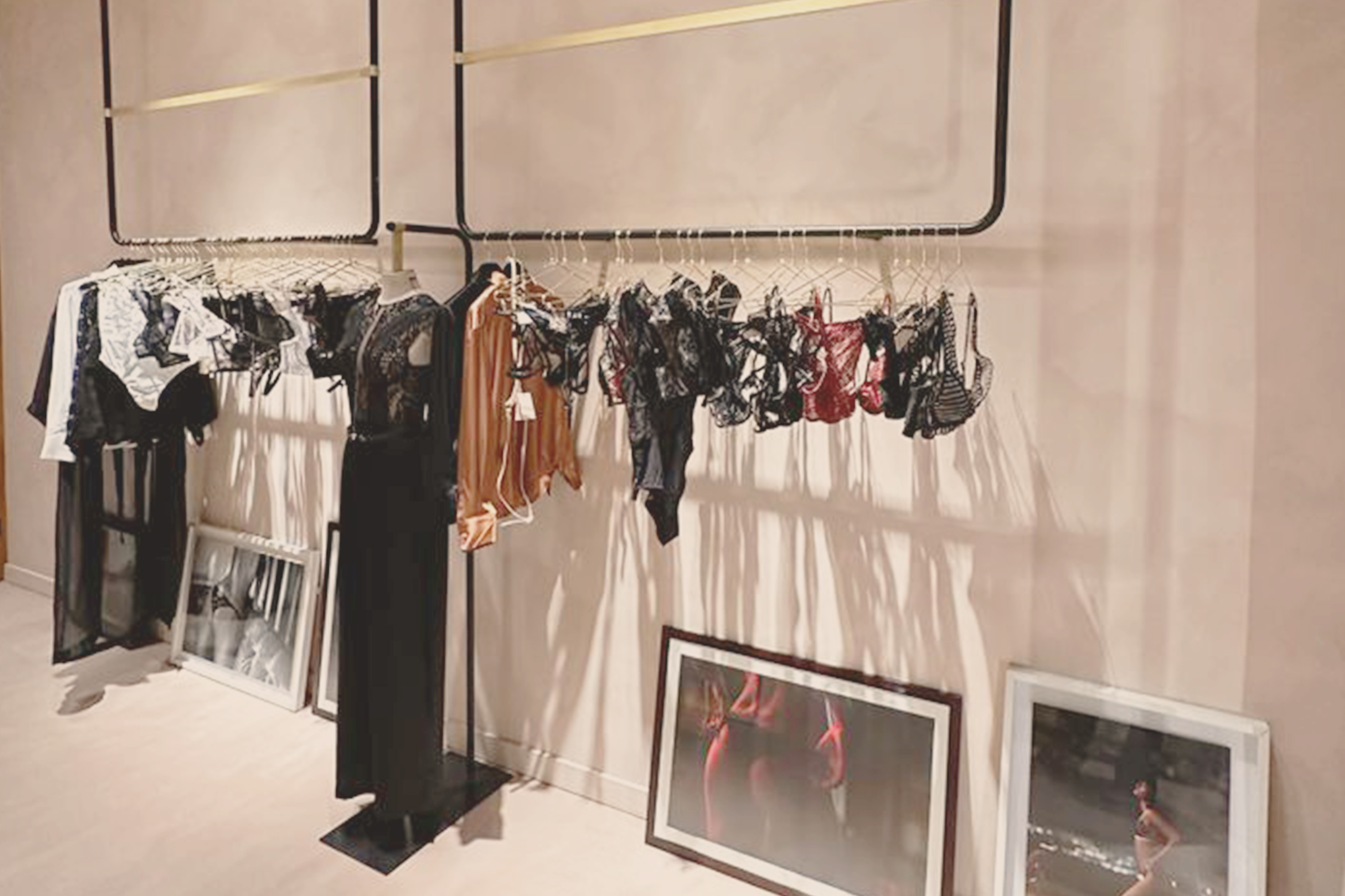 Shop Chantelle Thong underwear on Rinascente